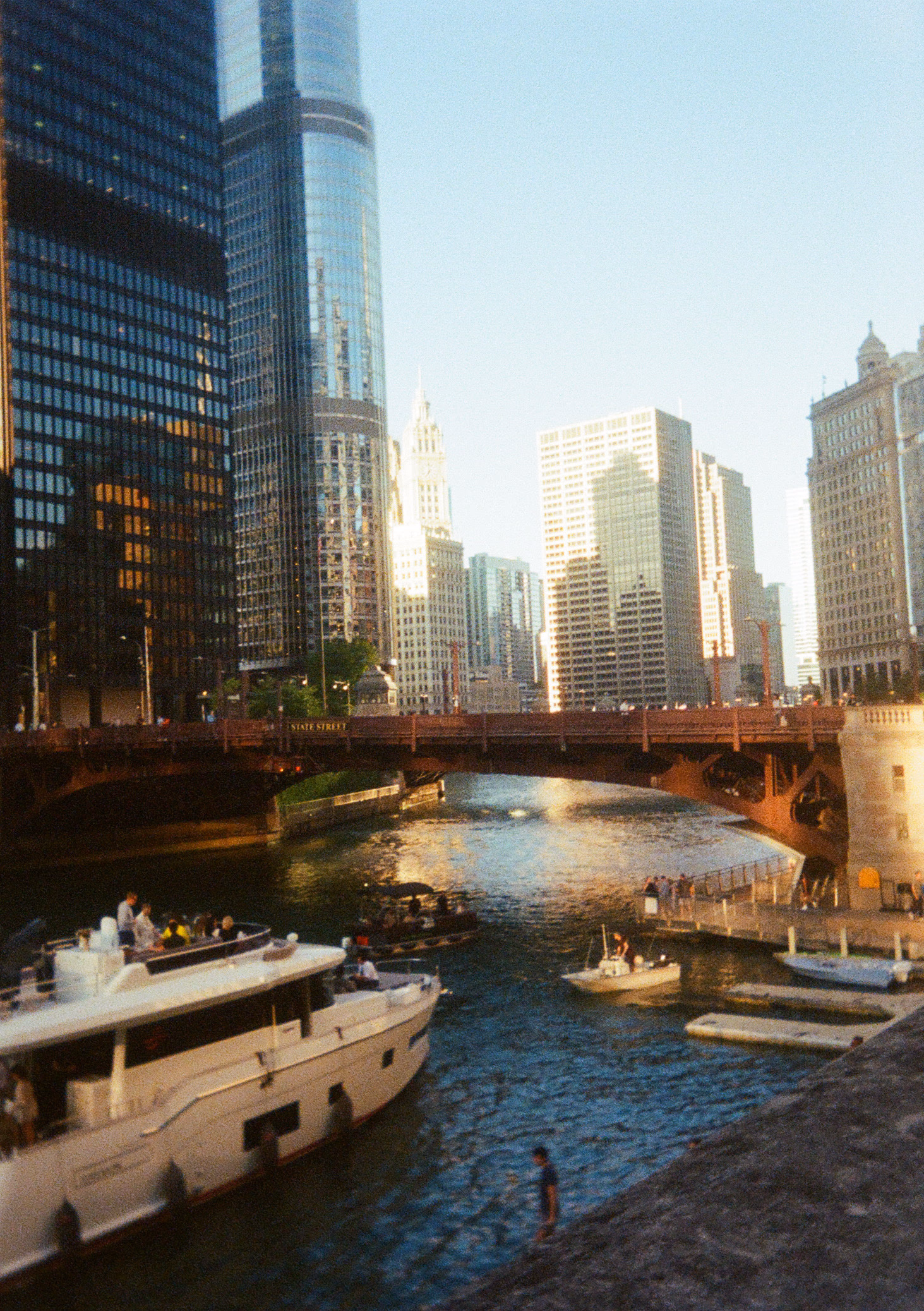 chicago-river.jpg